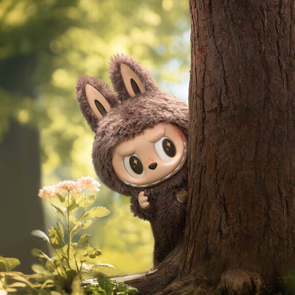 Front view of the large 58cm Zimomo I Found You plush toy in its iconic pose